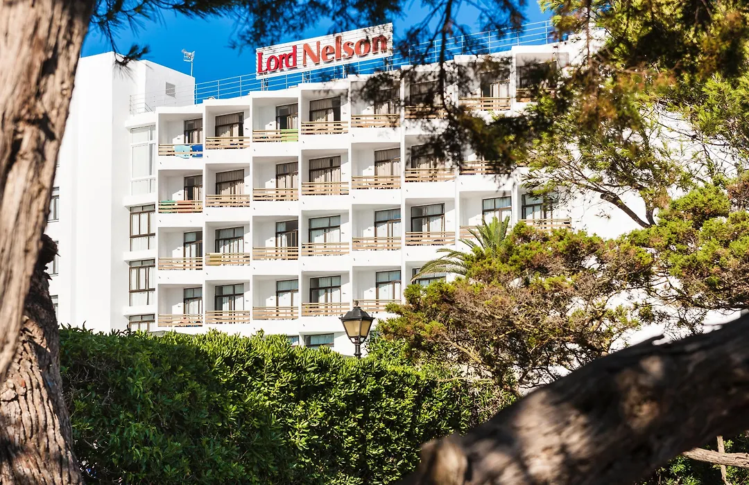 Globales Lord Nelson - Only Adults-1